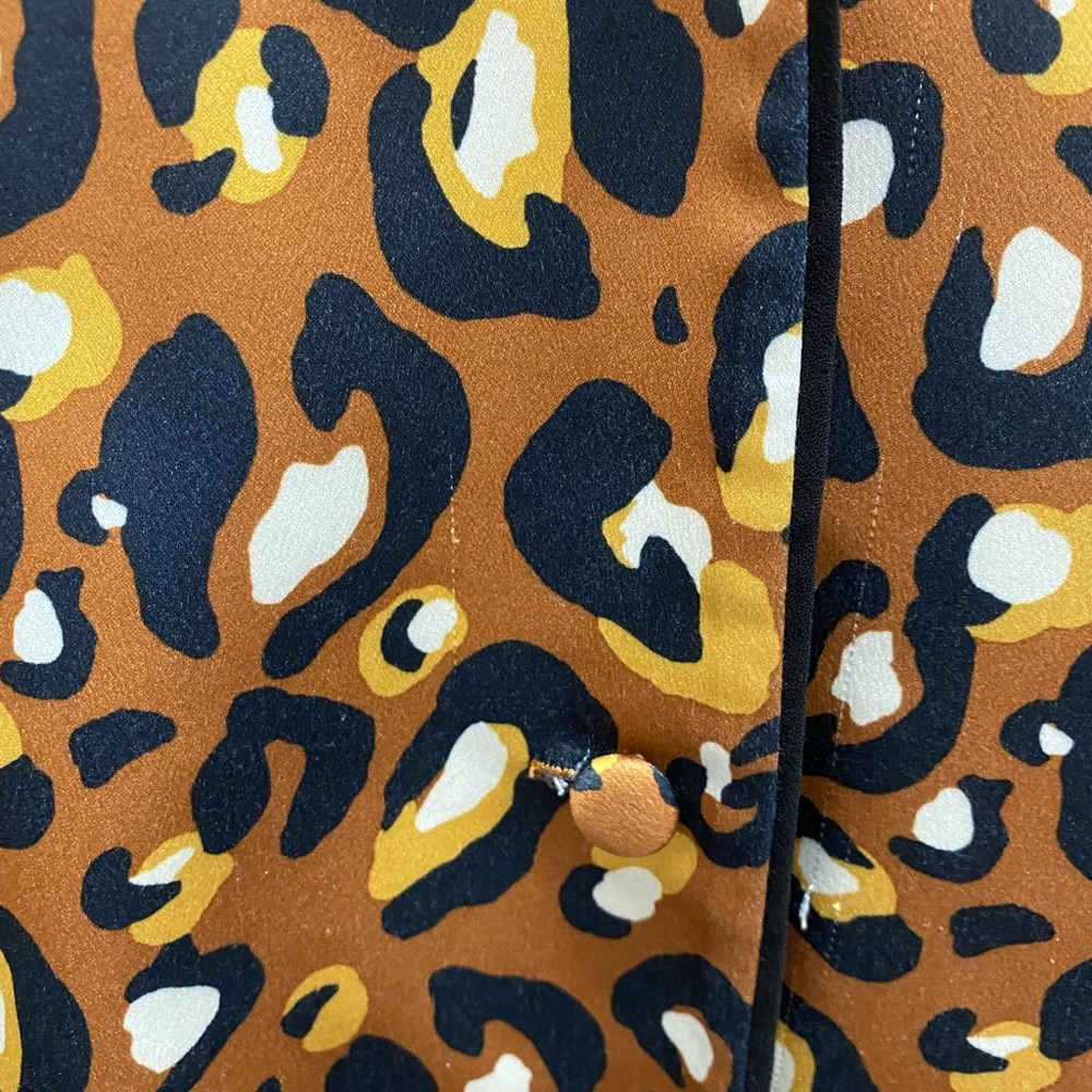 Animal Print Top - Picture 3 of 3